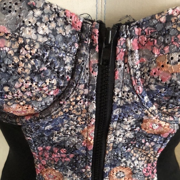 ASOS Pink Blue Floral Lace Black Zipper Front Bustier Corset Bra Top Coquette 6 - Picture 3 of 9